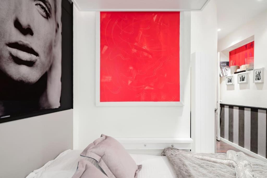 Resplendent Haussmann Design 100m2 - 2 Br Apartment Paris